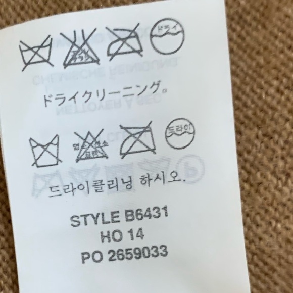 J. Crew 🍒 Merino wool pull over - Picture 11 of 14